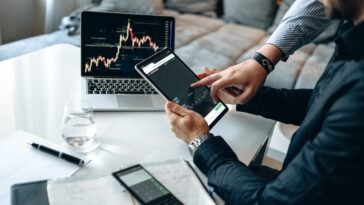 pexels alphatradezone 5833312