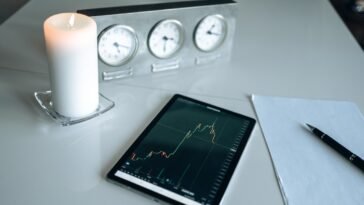 pexels alphatradezone 5833841